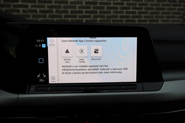 Apple Carplay/Android Auto Apple Carplay/Android Auto