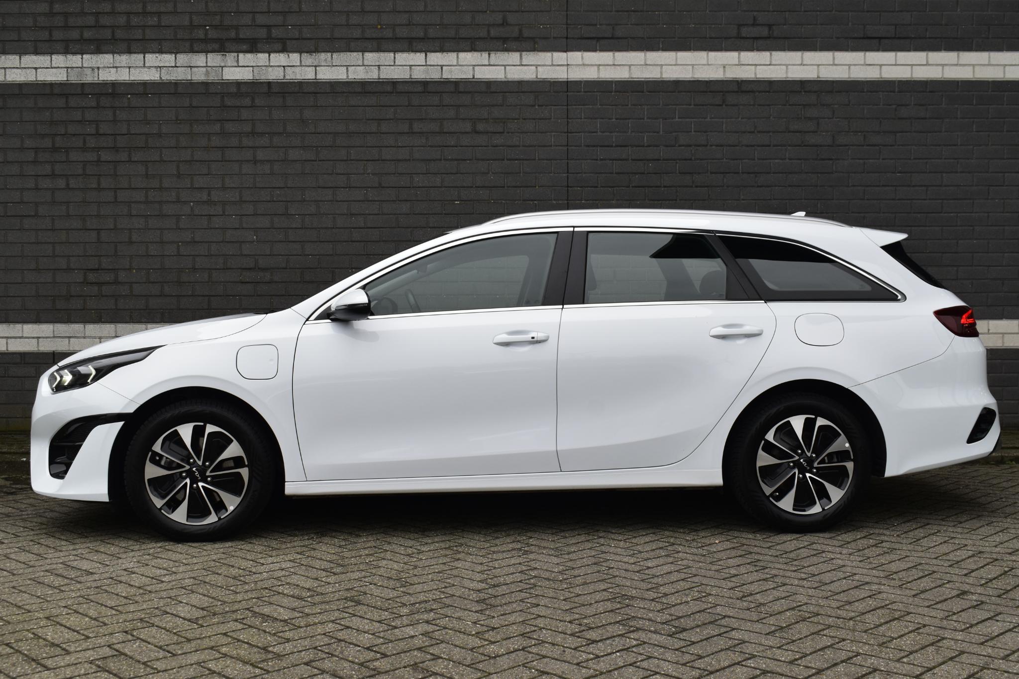 Kia Ceed Sportswagon 1.6 GDI PHEV DynamicLine - Afbeelding 2