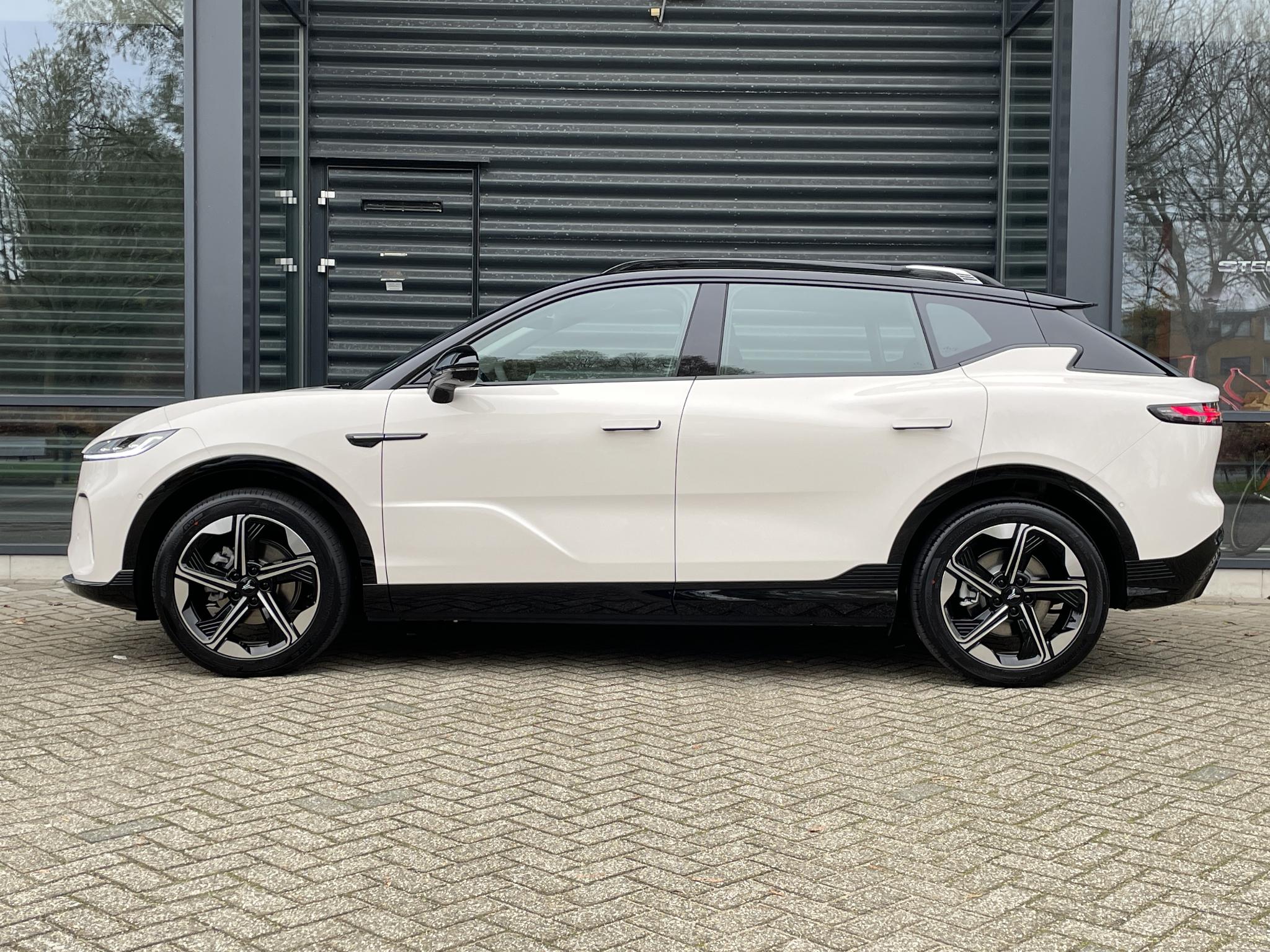 Voyah  Courage Business Edition 80 kWh - Afbeelding 3