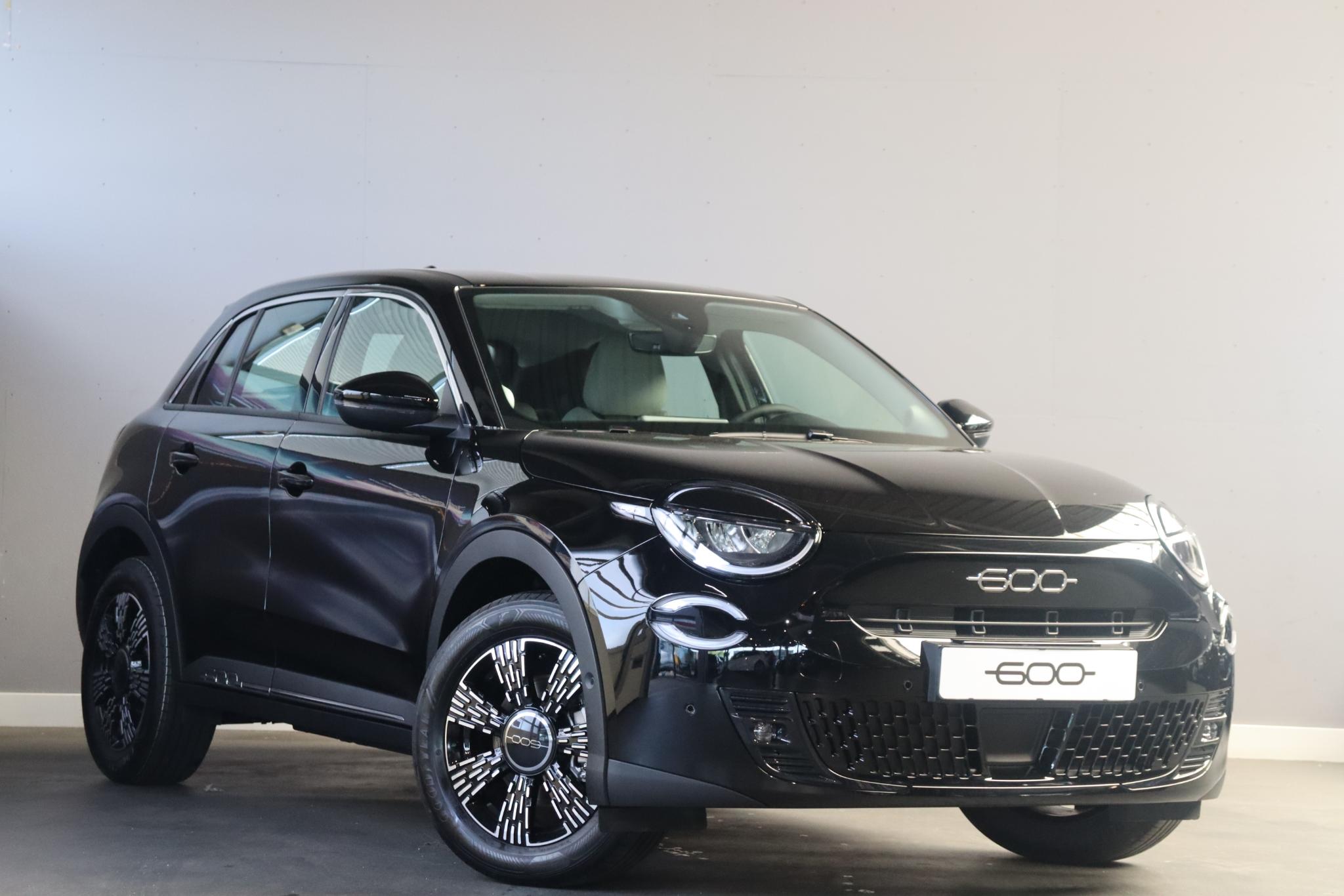 Fiat 600 600e Urban 54 kWh - Afbeelding 3