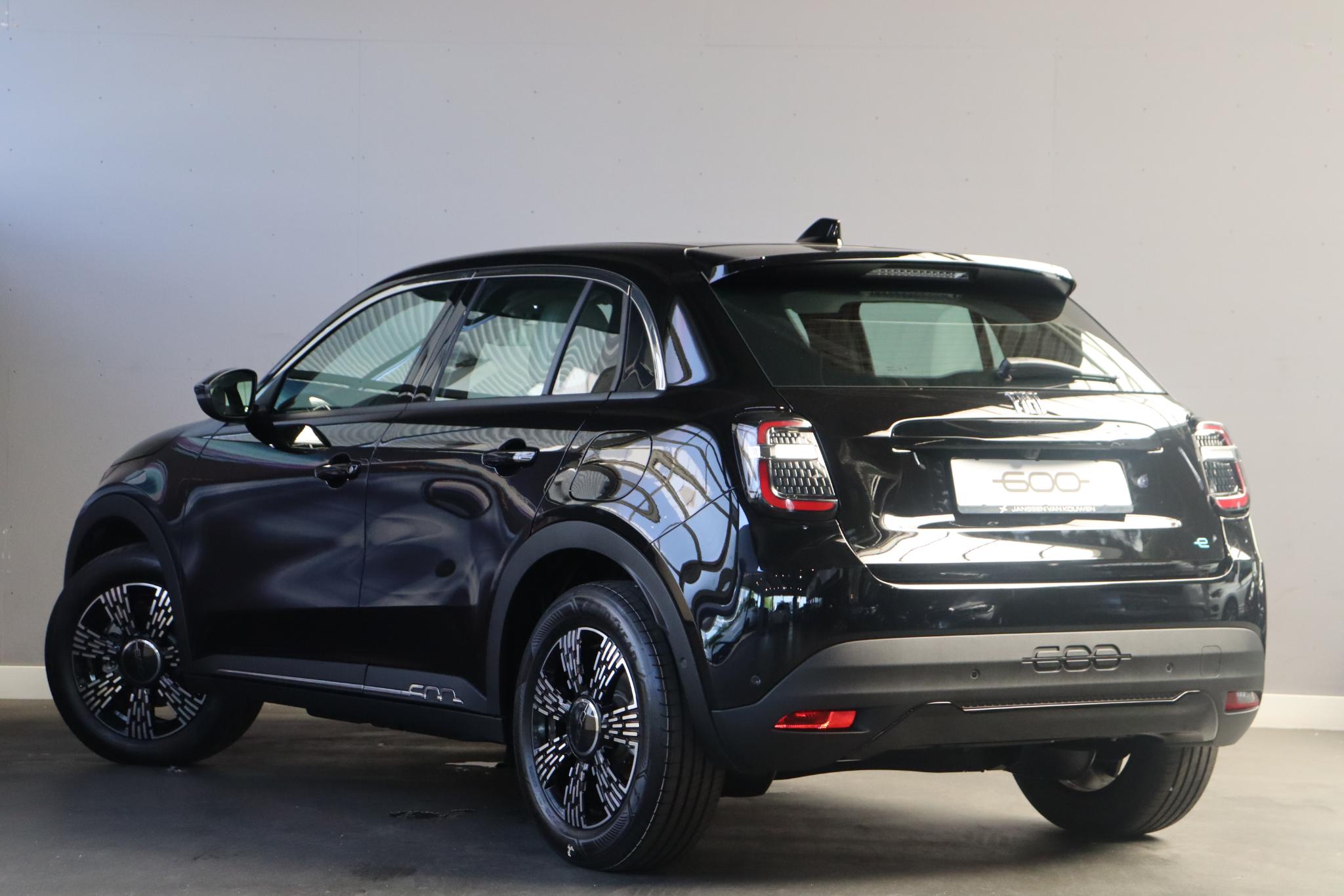 Fiat 600 600e Urban 54 kWh - Afbeelding 4