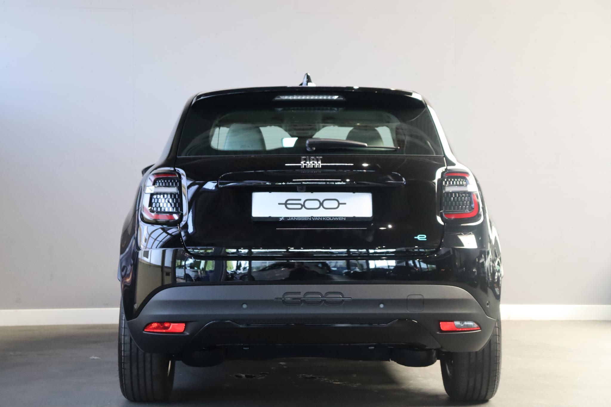 Fiat 600 600e Urban 54 kWh - Afbeelding 5
