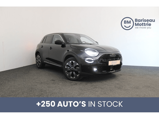 Fiat 600 LA PRIMA HYBRID AUTOMAAT *LEDER*DAB*GPS*CARPLAY*CAMERA+SENSOREN*WINTERPACK*