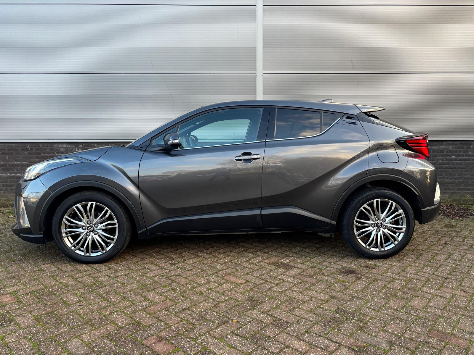 Toyota C-HR 1.8 Hybrid Executive Limited Zeer compleet ! - Afbeelding 2