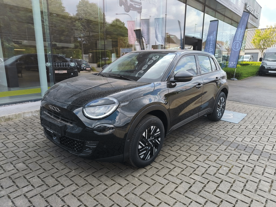 Fiat 600 HYBRID 136 HP *NAV 10,25" *FULL LED *CAMERA *SENSOREN 360° *AUT AIRCO *TECH PACK *COMFORT PACK - Afbeelding 1