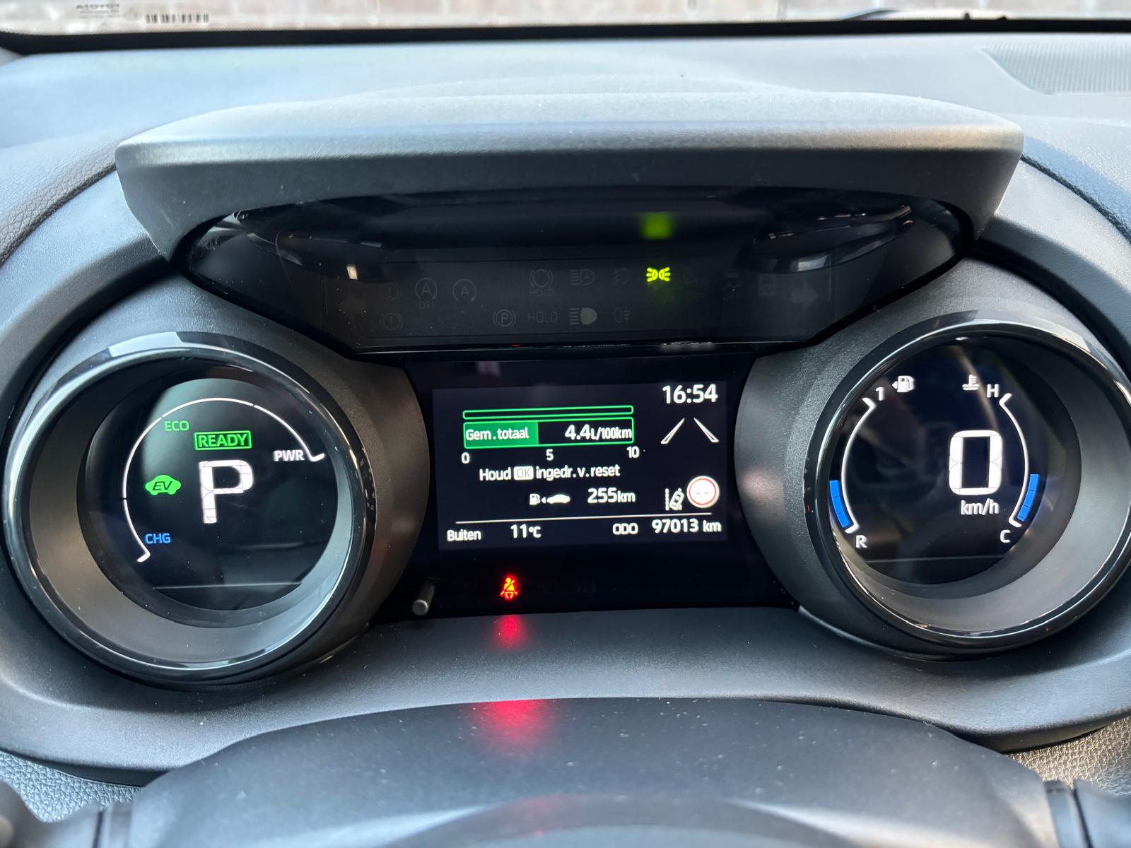 Toyota Yaris 1.5 Hybrid Executive Limited - Afbeelding 3