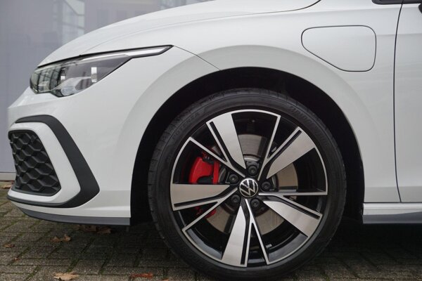 lichtmetalen velgen 18" lichtmetalen velgen 18"