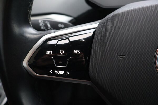 cruise control adaptief met Stop&Go cruise control adaptief met Stop&Go