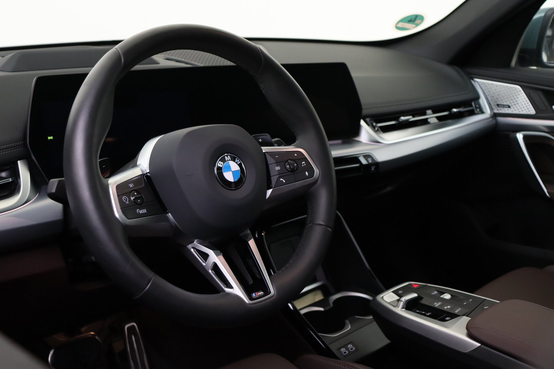 BMW X1 xDrive23i High Executive M Sport Automaat - Afbeelding 3