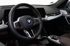 BMW X1 xDrive23i High Executive M Sport Automaat - Afbeelding 3