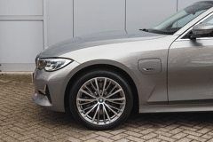 BMW 3 Serie Touring 330e M Sport Automaat - Afbeelding 5