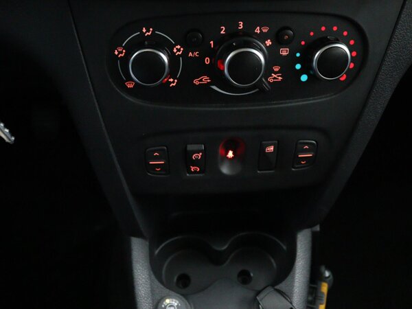 Handmatig bediende airconditioning