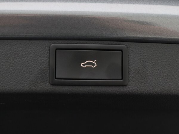 elektrisch bedienbare achterklep met sensorsturing