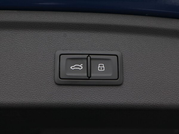 elektrisch bedienbare achterklep met sensorsturing