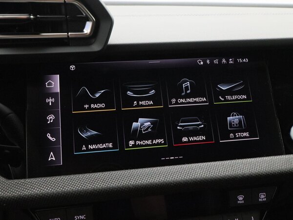 Apple Carplay/Android Auto