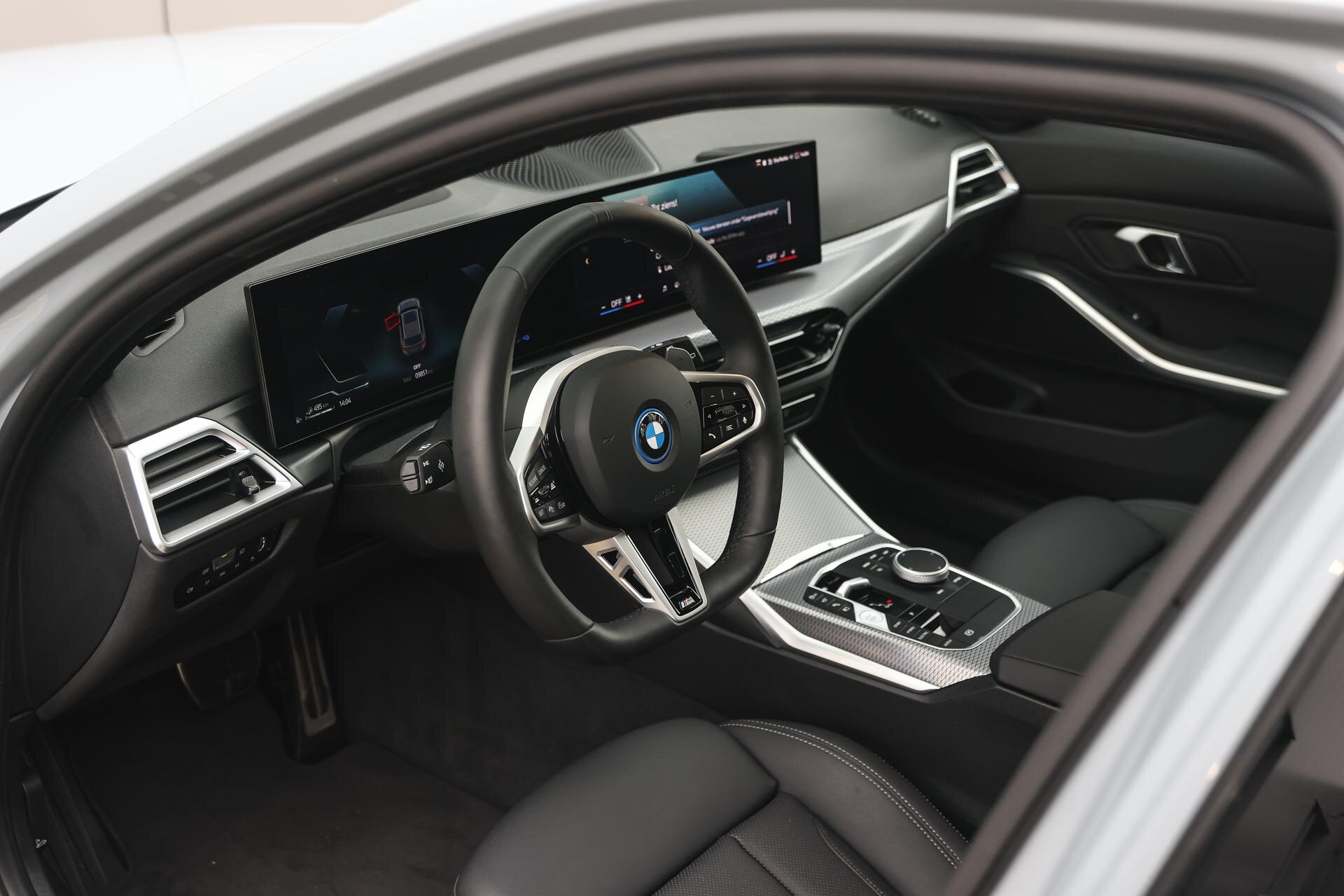 BMW 3 Serie Touring 330e High Executive M Sport Automaat - Afbeelding 3