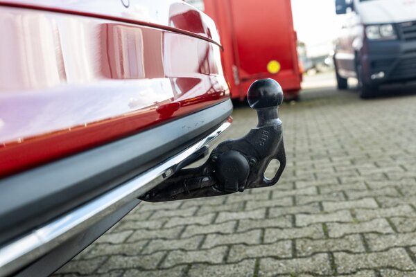 trekhaak uitklapbaar