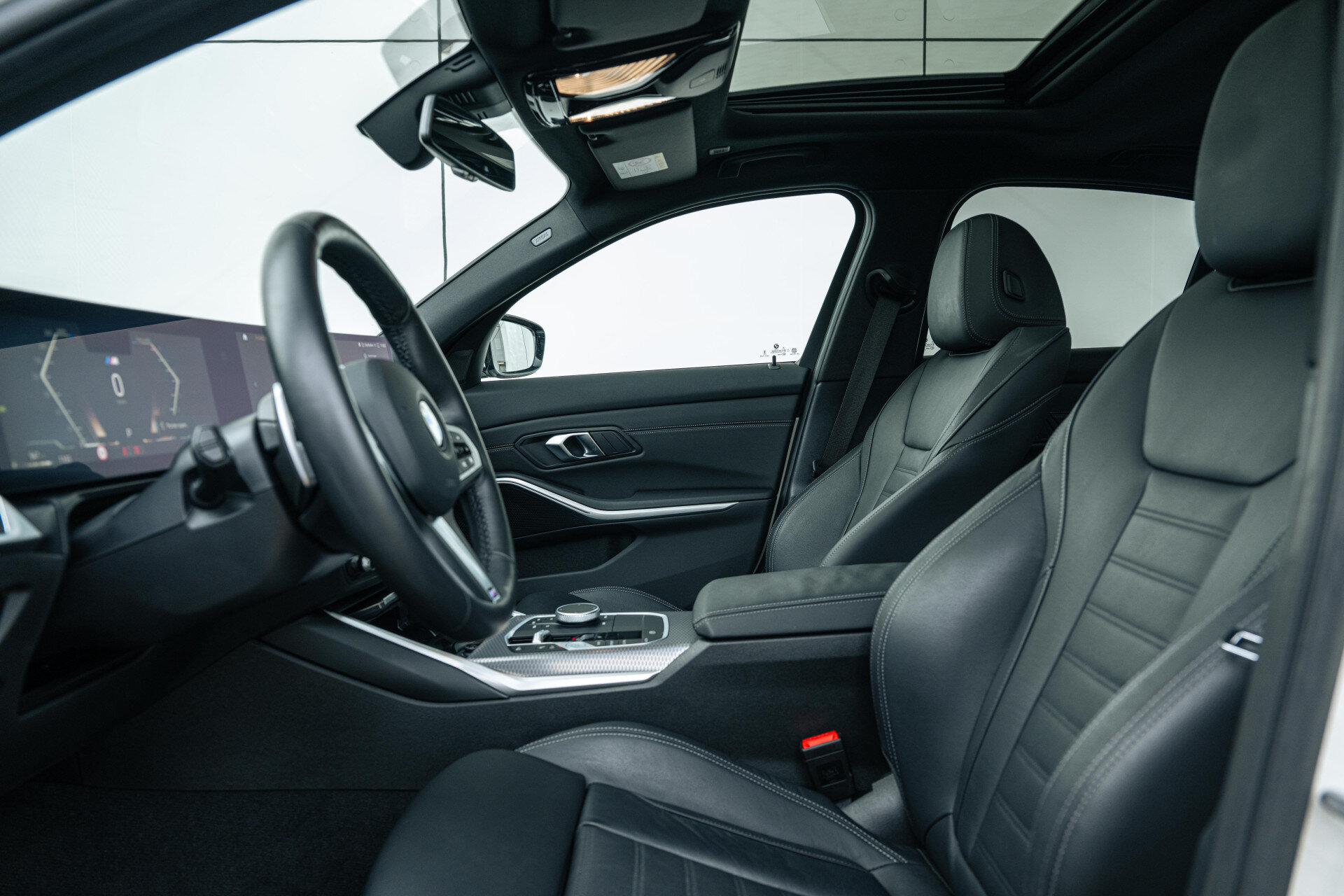 BMW 3 Serie 318i M Sport Automaat - Afbeelding 4