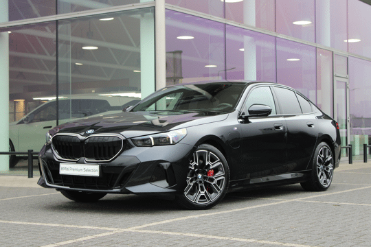 BMW 5 Serie 550e xDrive M Sport Automaat