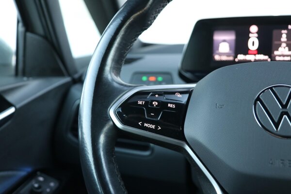 cruise control adaptief met Stop&Go cruise control adaptief met Stop&Go