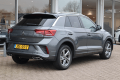 Volkswagen T-Roc 1.5 TSI 150pk DSG R-Line Edition - Afbeelding 2