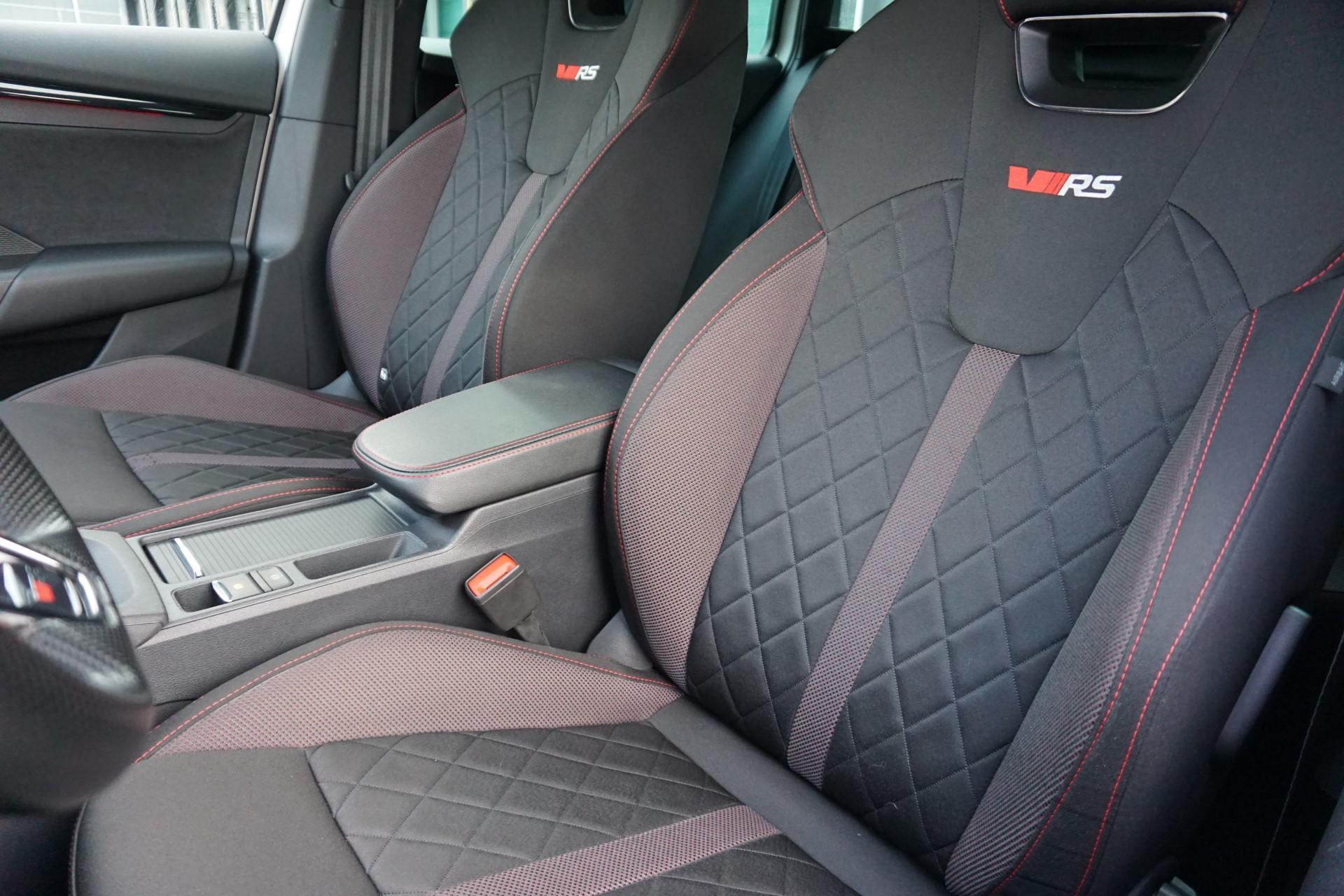 Škoda Octavia Combi RS 1.4 TSI 245pk iV PHEV - Afbeelding 4