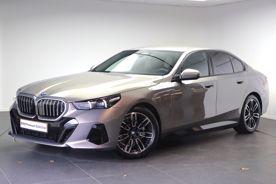 BMW 5 Serie 530e M Sport Automaat - Afbeelding 1