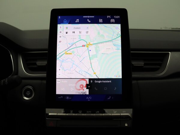 Google-integratie met Google maps navigatiesysteem, Google assistant en Google play