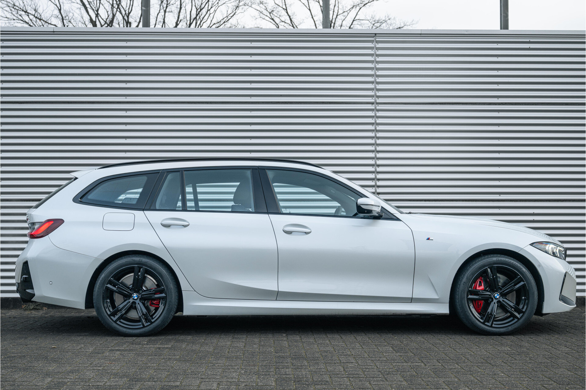 BMW 3 Serie Touring 330i xDrive High Executive M Sport Automaat - Afbeelding 3