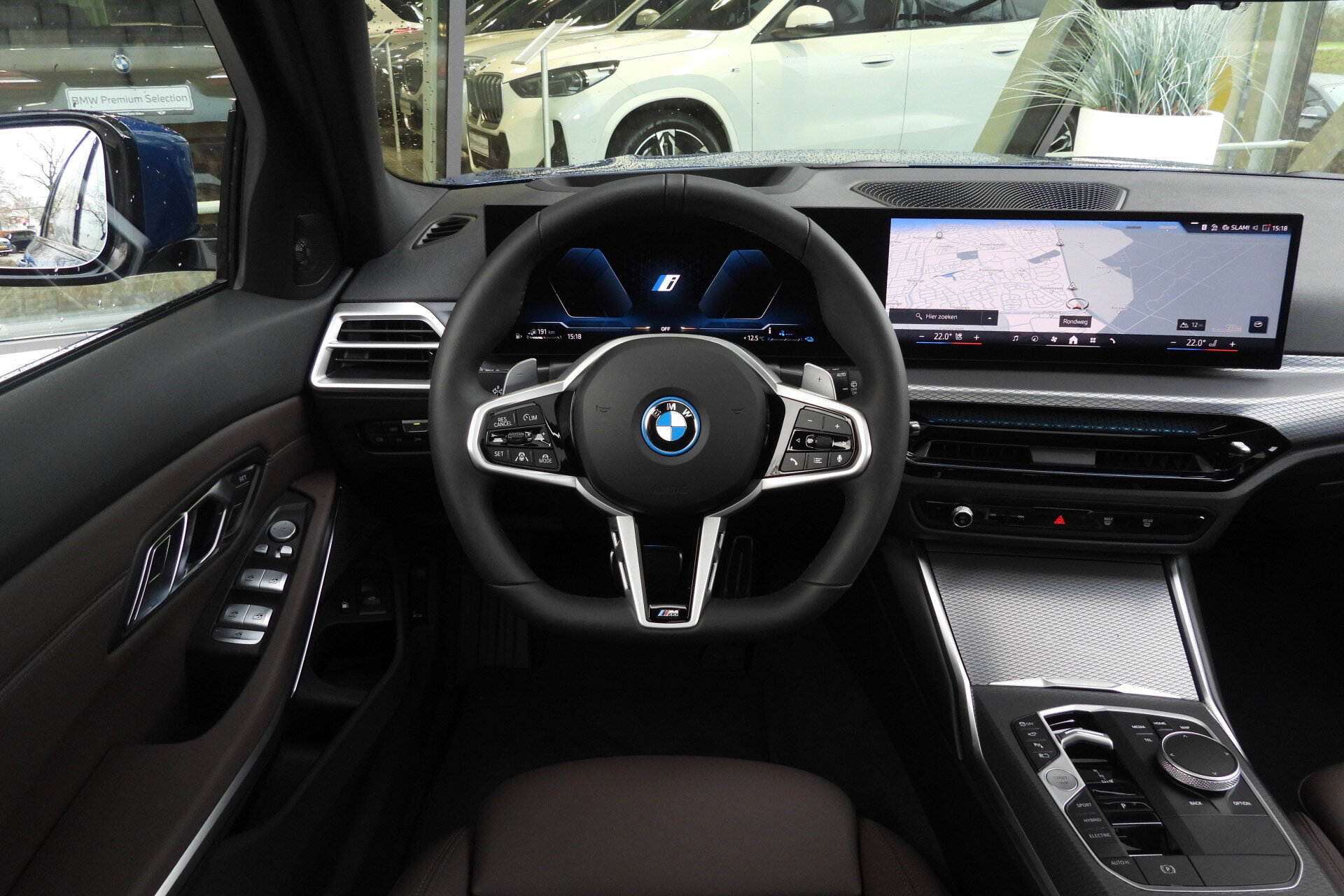 BMW 3 Serie Touring 330e High Executive M Sport Automaat - Afbeelding 2