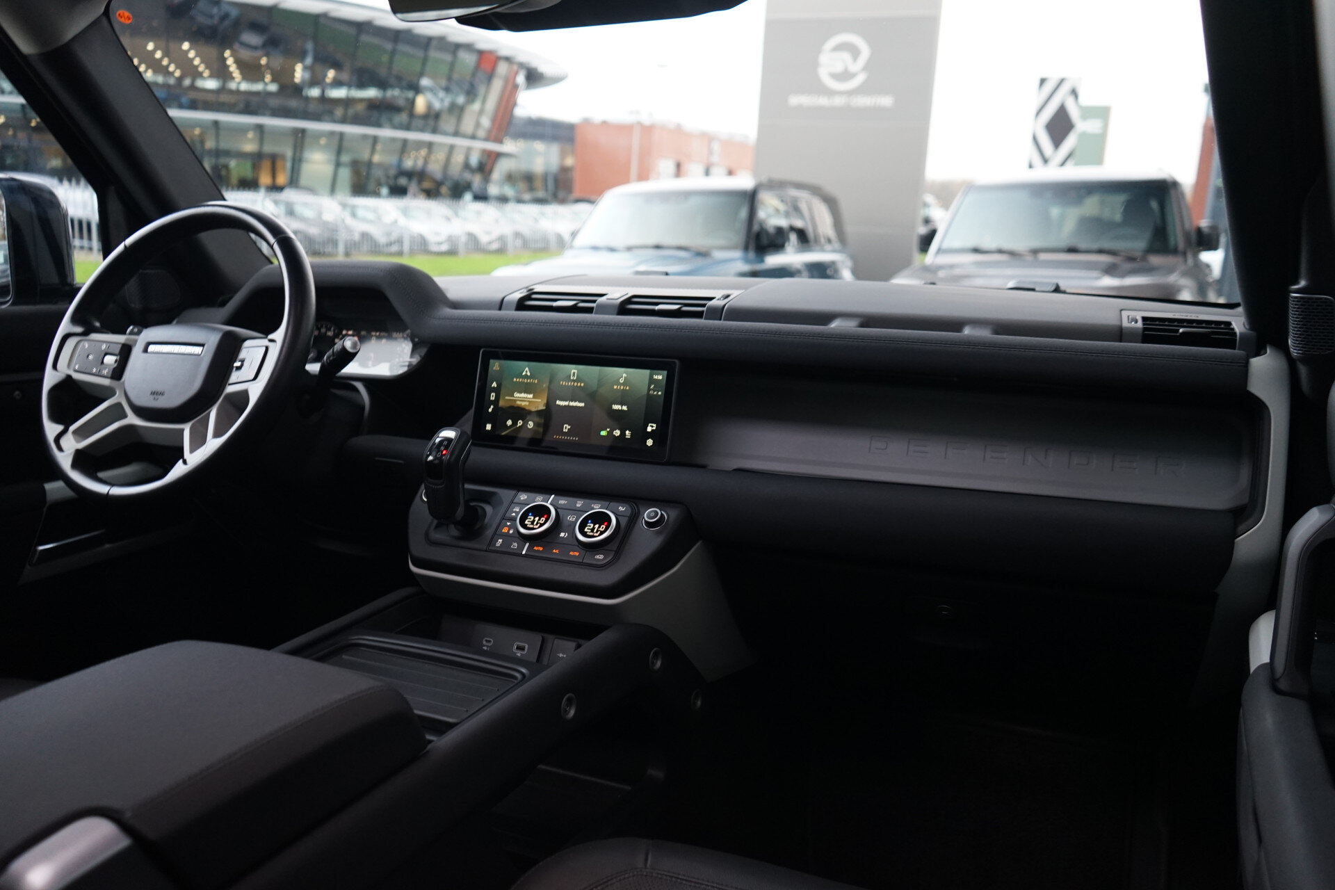 Land Rover Defender 110 2.0 P400e 110 SE - Afbeelding 3