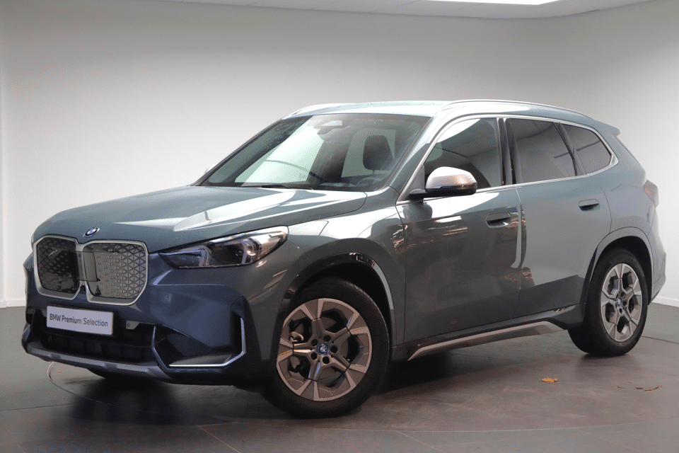 BMW iX1 eDrive20 High Executive xLine - Afbeelding 1