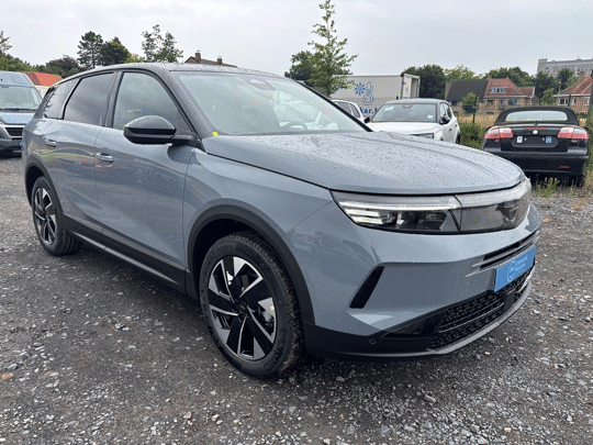 Opel Grandland GS 1.2 TURBO HYBRID EDCT 145 PK * FULL OPTION * FOCAL SPEAKERS * VOLLEDER * ELEKTRISCHE KOFFER *