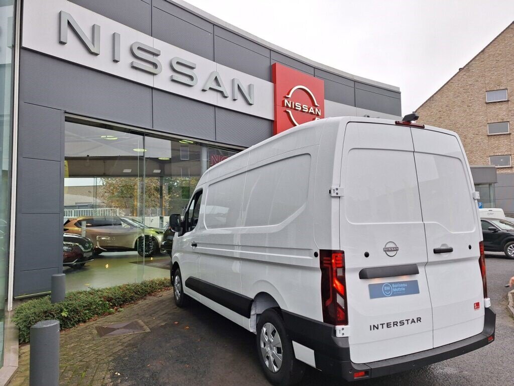 Nissan Interstar VAN * 2.0dCi 130 M/T L2H2 3.5T TEKNA * CARPLAY * VOORRUITONTDOOIING * CAMERA & SENSOREN * - Image 4