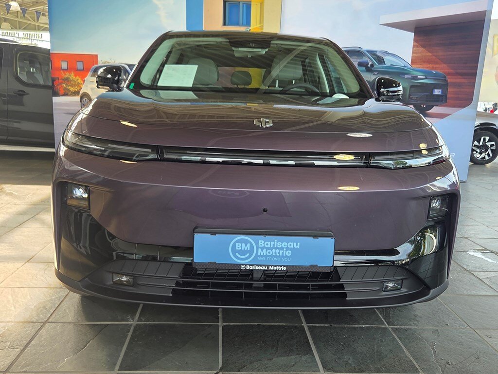 Leapmotor B10 DESIGN PROMAX * PANO DAK * LEDER * ELEKTRISCHE KOFFER * NAVI * 360 CAMERA - Afbeelding 5