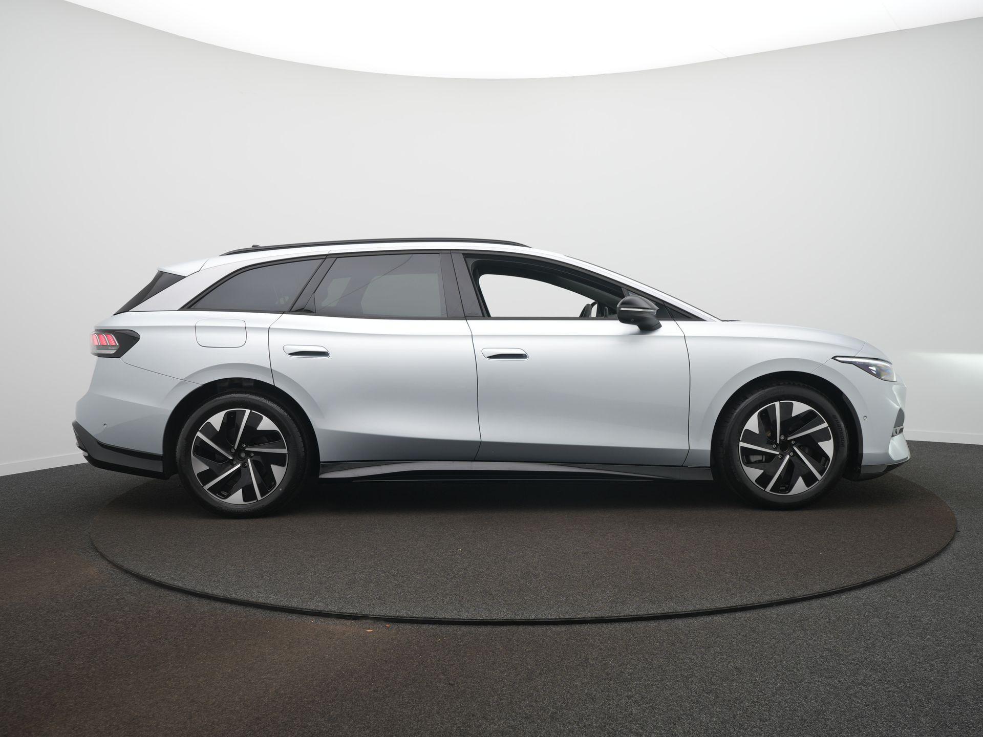 Volkswagen ID.7 Tourer Pro Business 77 kWh accu. 210 kW / 286 pk Variant  - Afbeelding 4