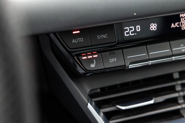 Stoelverwarming vóór Stoelverwarming vóór