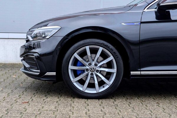 lichtmetalen velgen 18" lichtmetalen velgen 18"