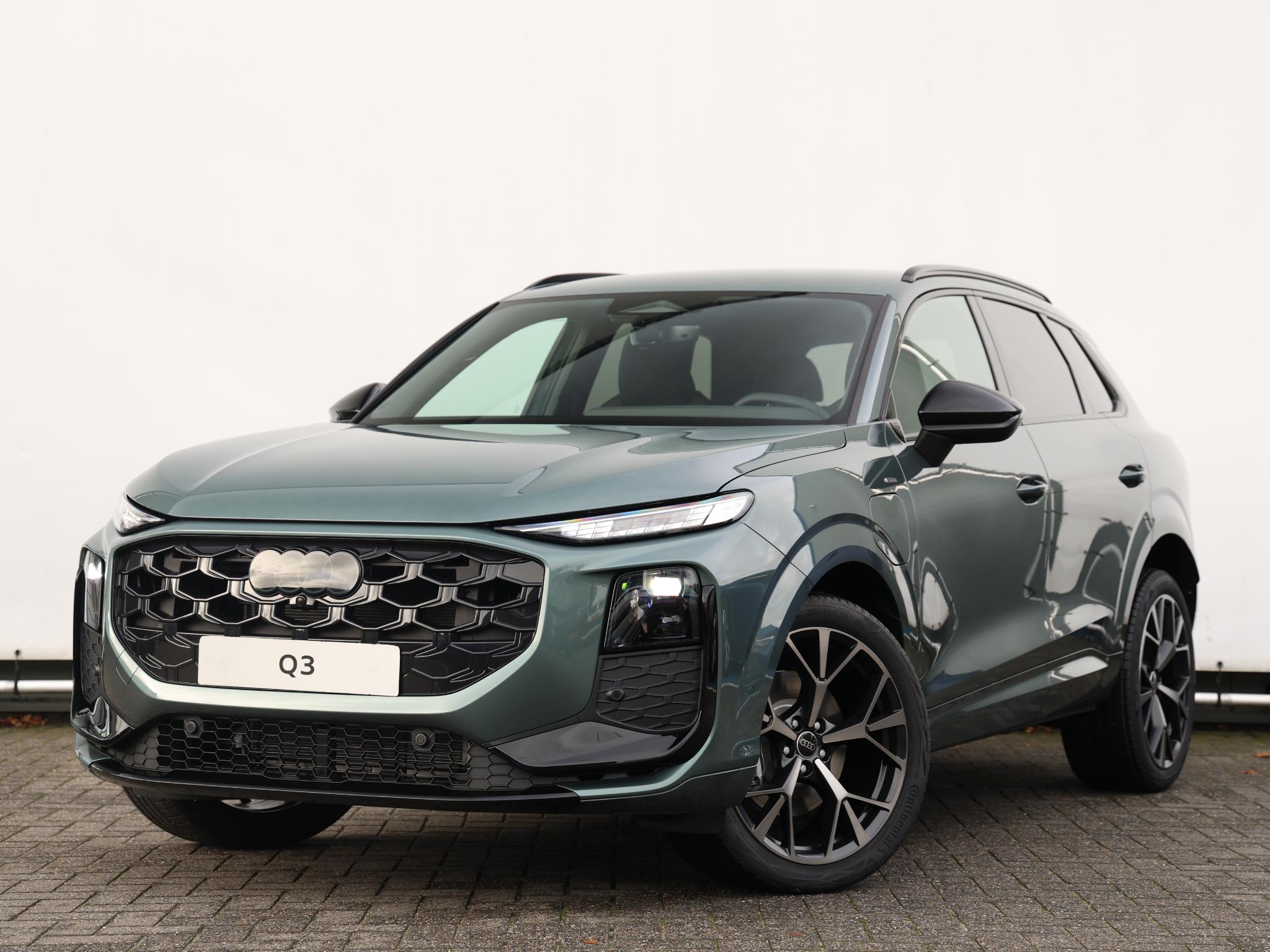 Audi Q3 S edition e-hybrid 272 PK