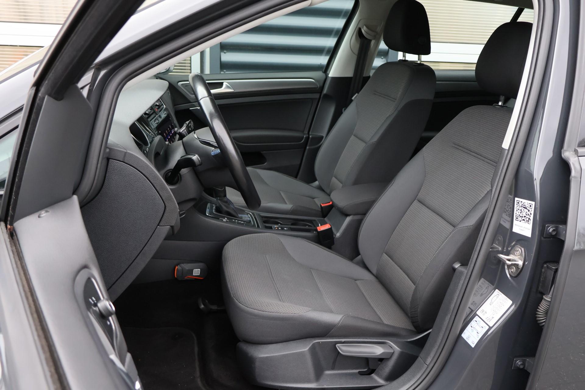 Volkswagen e-Golf 136pk E-DITION 2020 36kW - Afbeelding 4