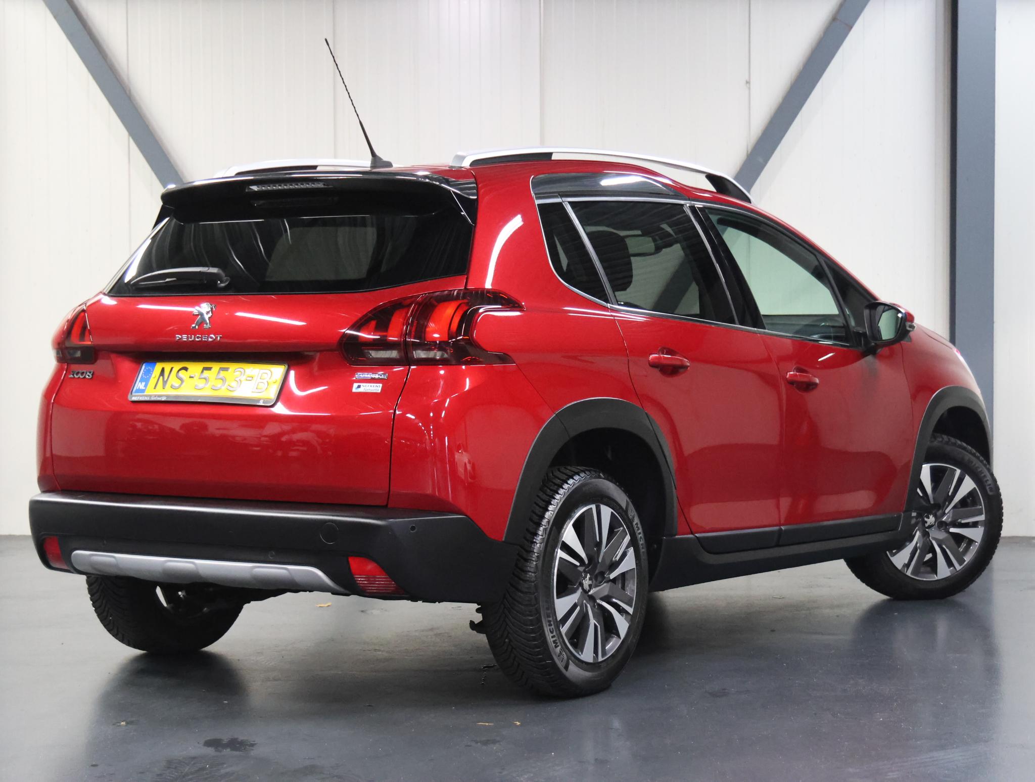 Peugeot 2008 1.2 110PK Allure - Afbeelding 3