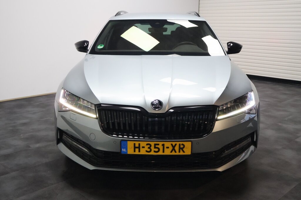 Škoda Superb Combi 1.5 TSI Sportline | Trekhaak | Camera | Carplay | Stoelverwarmin - Afbeelding 2