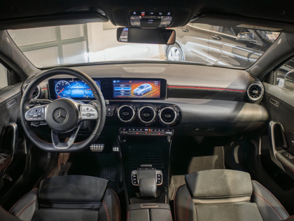 Mercedes-Benz A-Klasse Hatchback 180 Business Solution AMG - Afbeelding 3