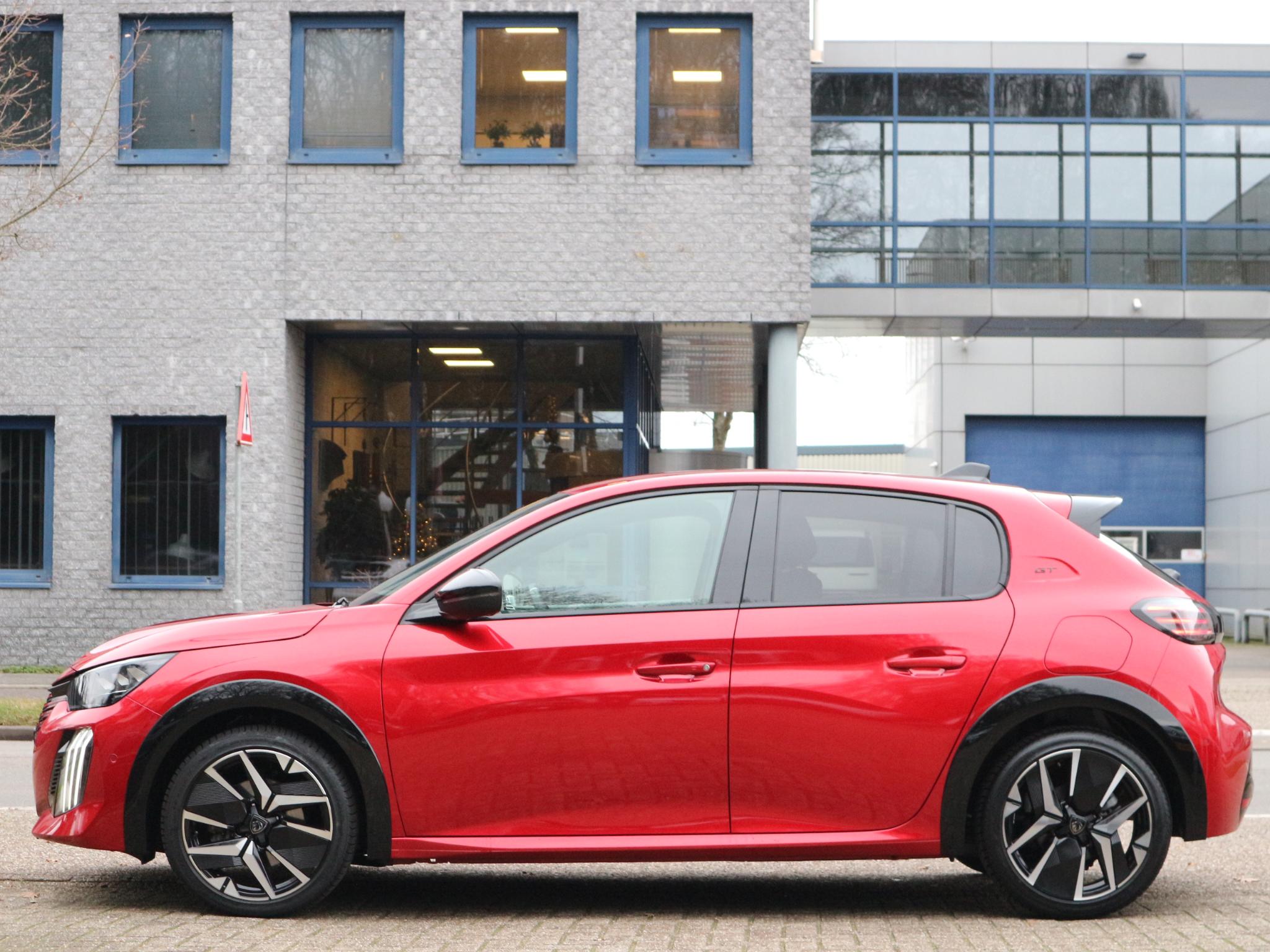 Peugeot 208 1.2 Hybrid 145 e-DCS6 GT - Afbeelding 2