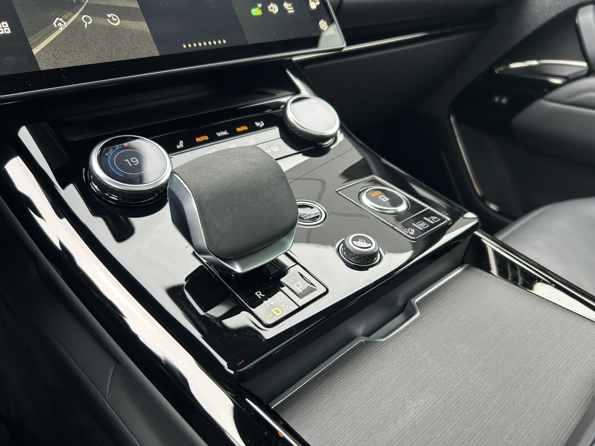 Land Rover Range Rover Sport 3.0 P440e AWD Dynamic SE - Afbeelding 3