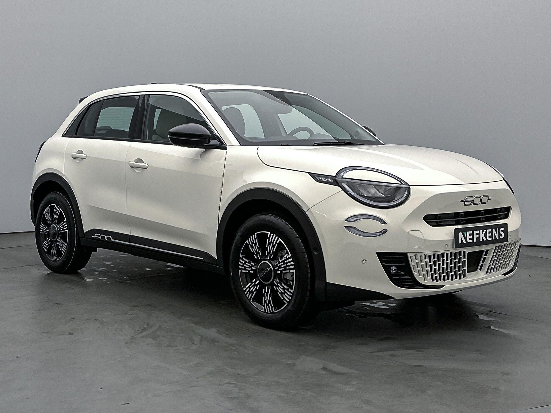 Fiat 600 600e Urban 54 kWh 156pk Automaat - Afbeelding 2