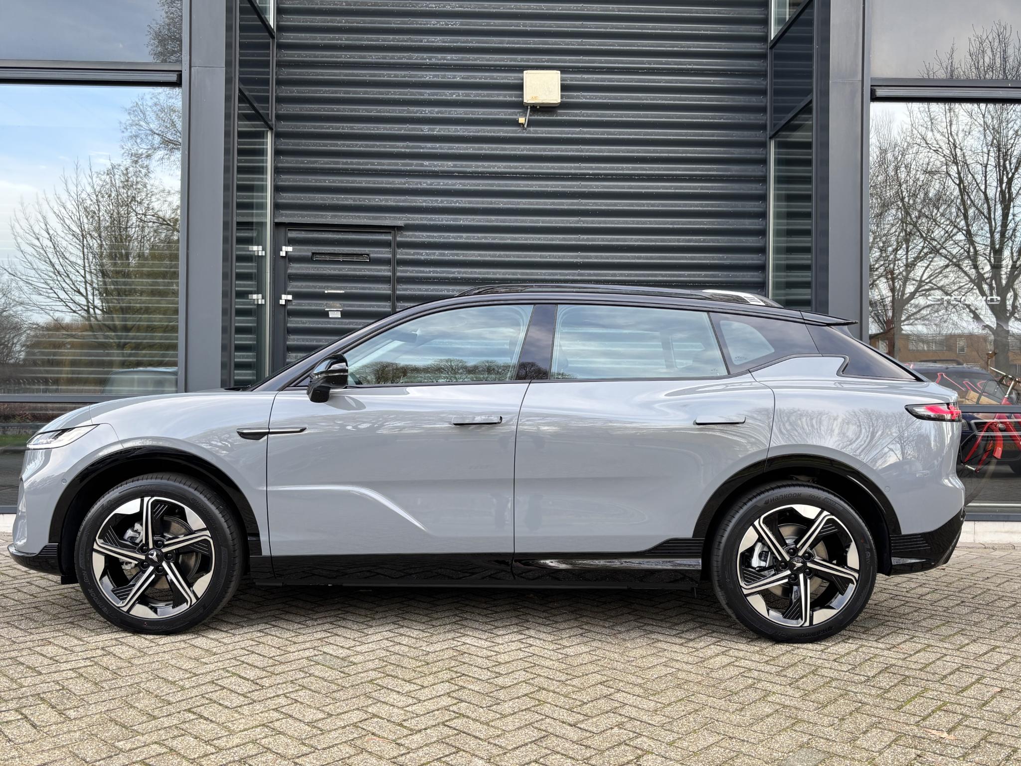 Voyah  Courage Business Edition 80 kWh - Afbeelding 3