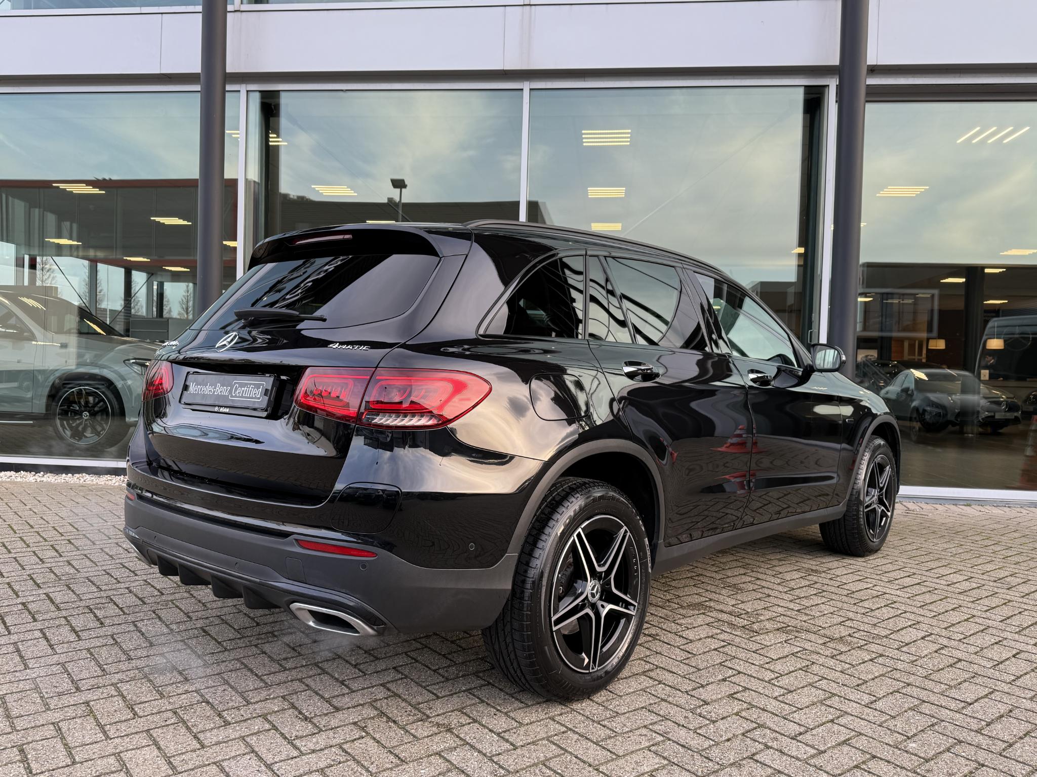 Mercedes-Benz GLC 300e 4MATIC - Afbeelding 2