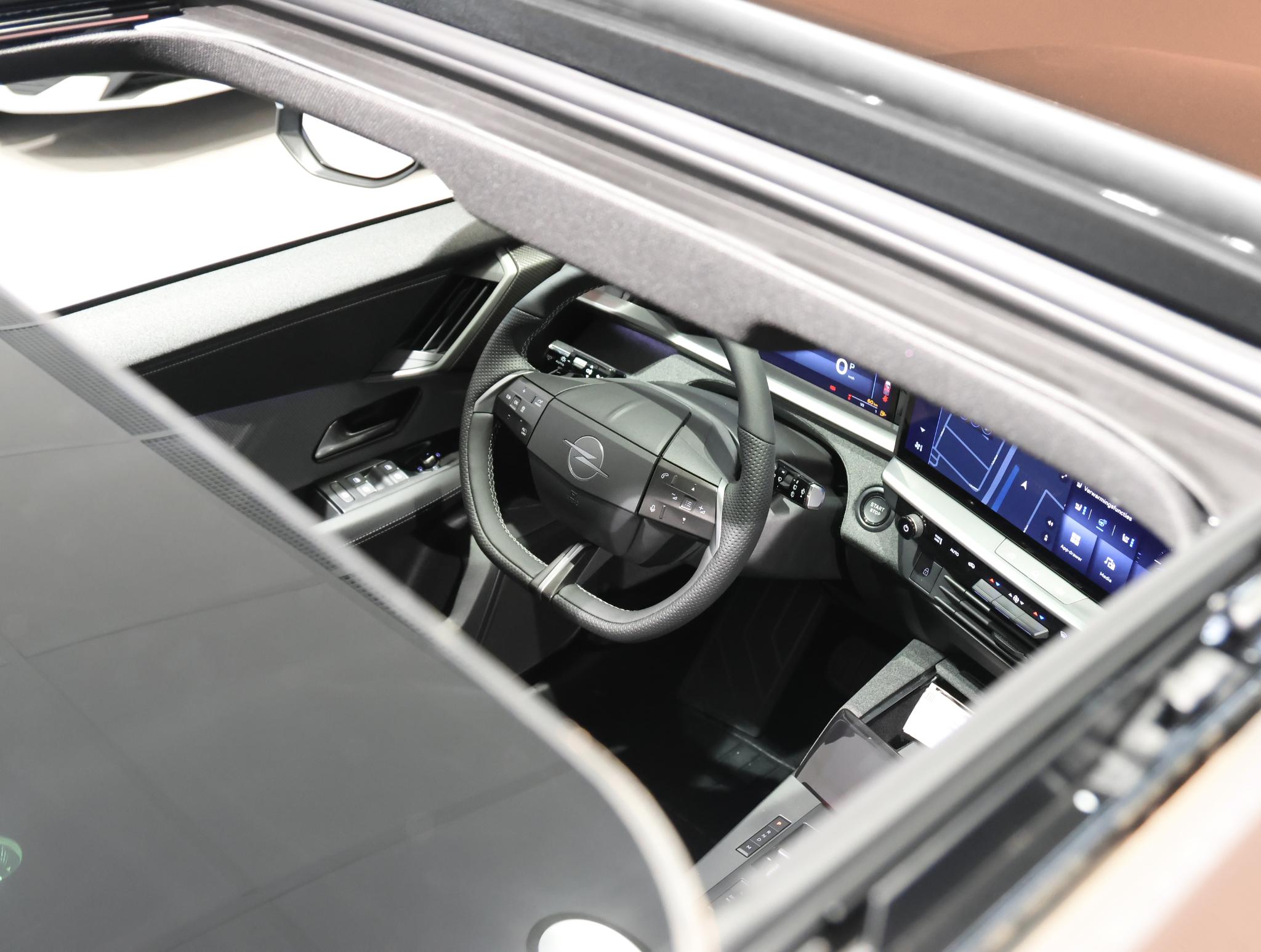 Opel Grandland SUV Business Edition Hybrid 145 pk Automaat - Afbeelding 4