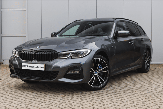 BMW 3 Serie Touring 330e xDrive Automaat